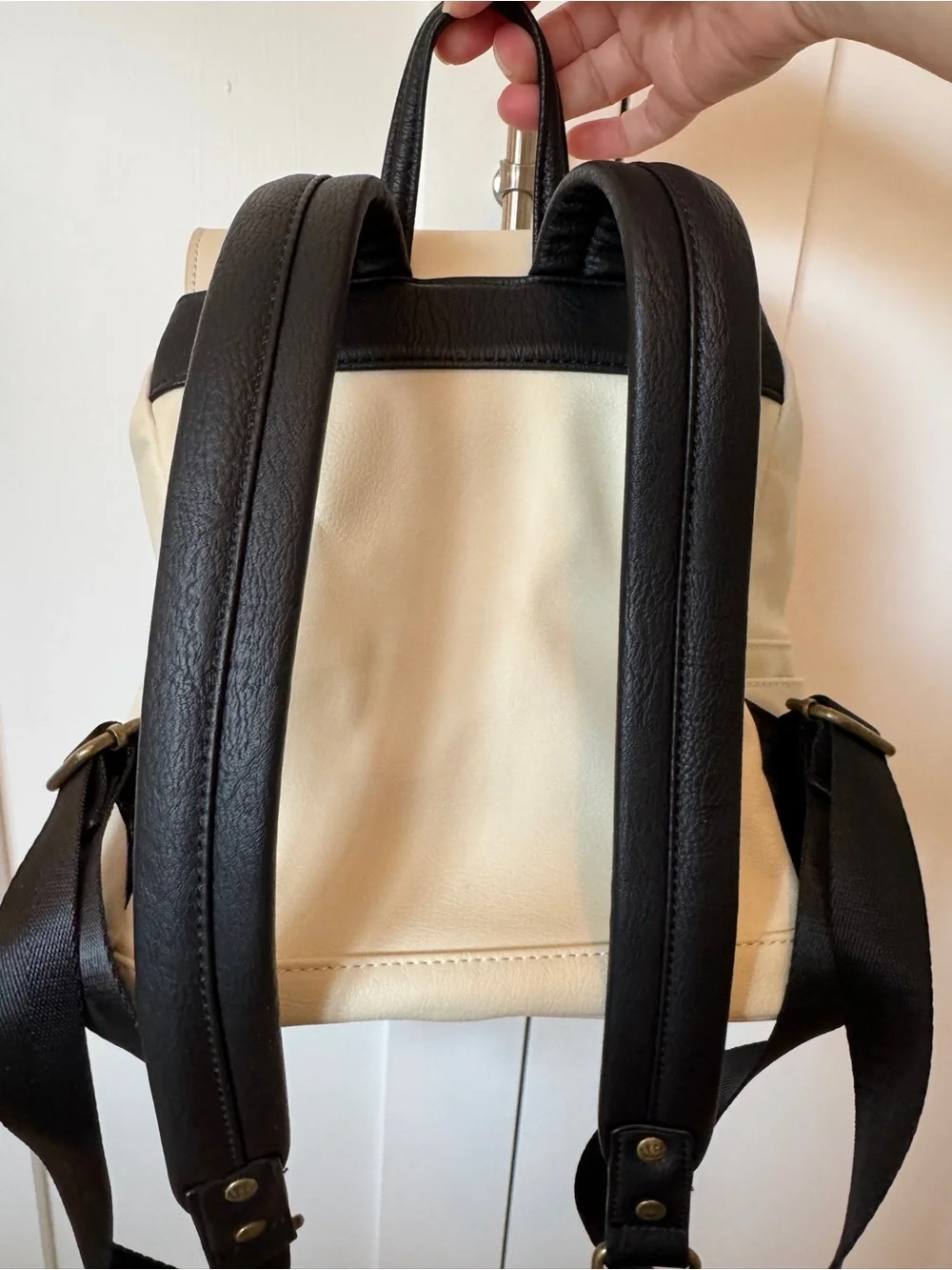 Loungefly x Harry Potter Hedwig Owl Mini Backpack